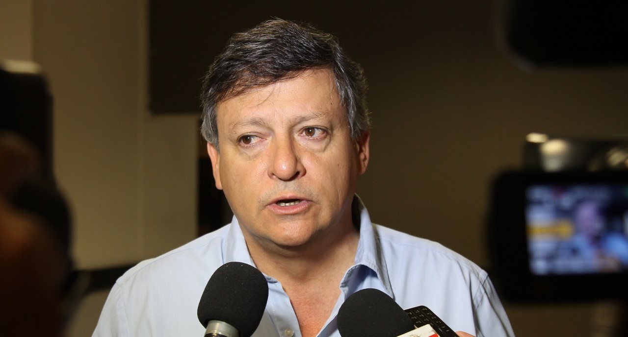 Domingo Peppo anunció que no descarta la «emisión de cuasimonedas»