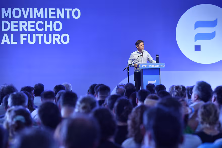 Con miras al 2027, Kicillof busca avanzar y ganar terreno.